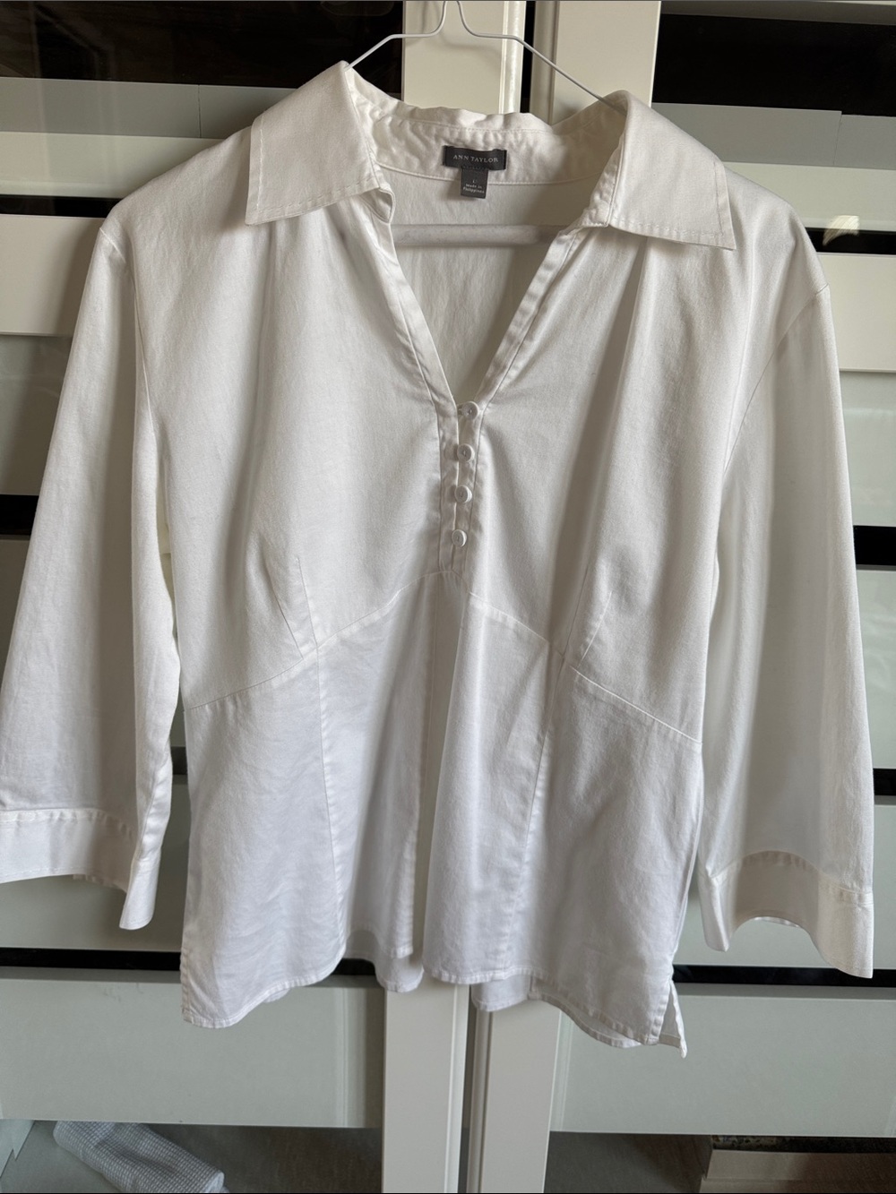 Ann Taylor White Top